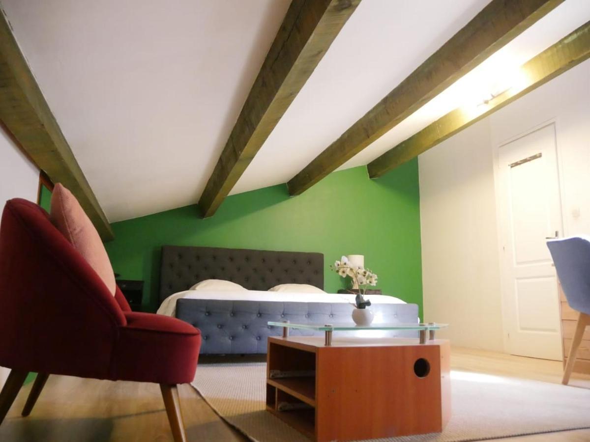 Private Room Montpellier Exterior photo